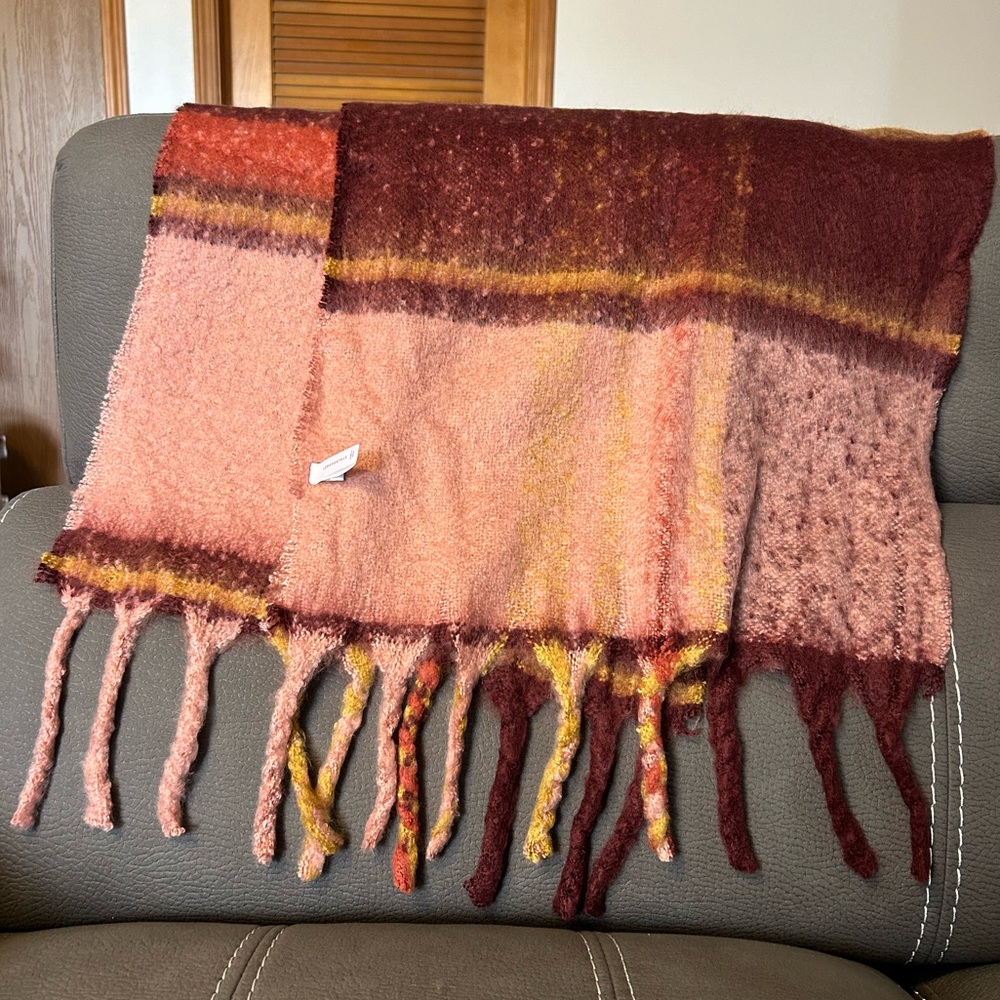 Plaid pink scarf